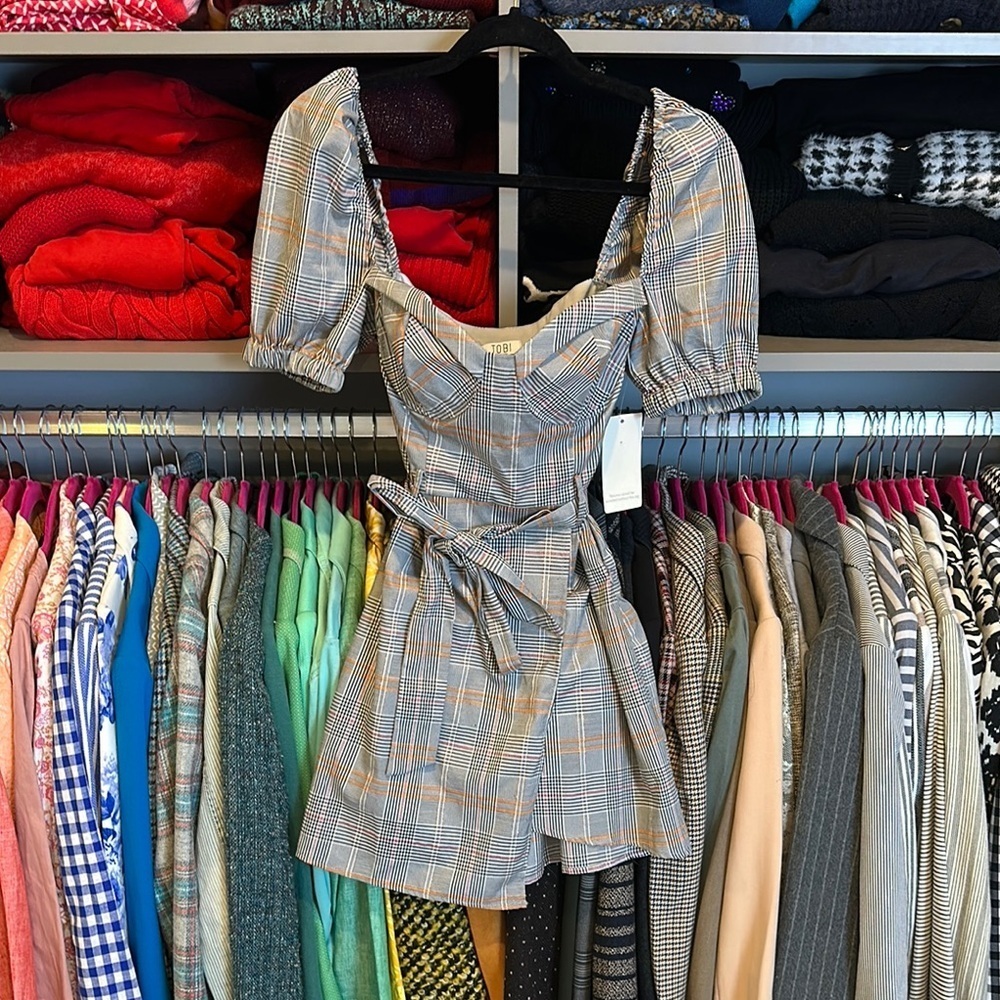 Tobi gray/orange plaid padded bust puff sleeve belted dress size S NWT